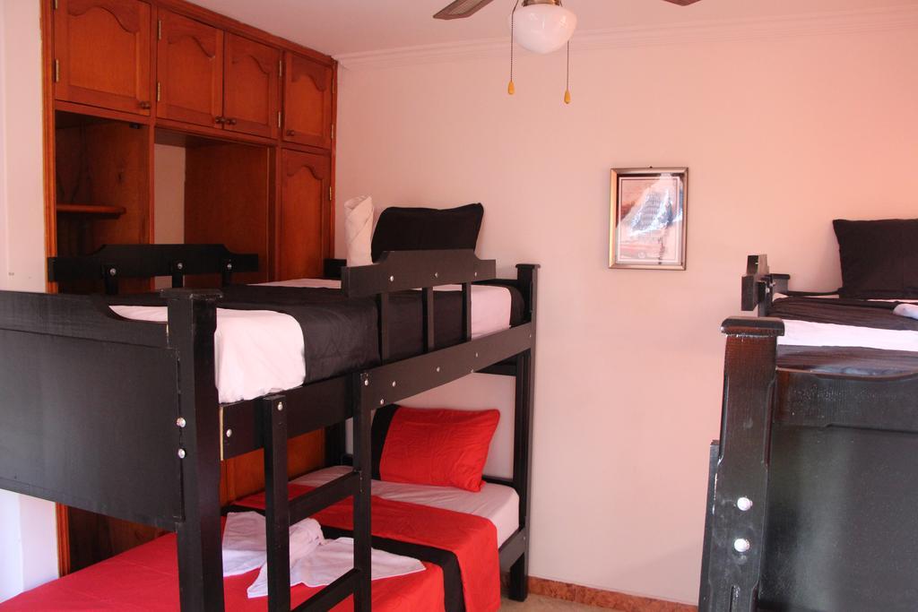 Habitaciones En Μεντεγίν Εξωτερικό φωτογραφία