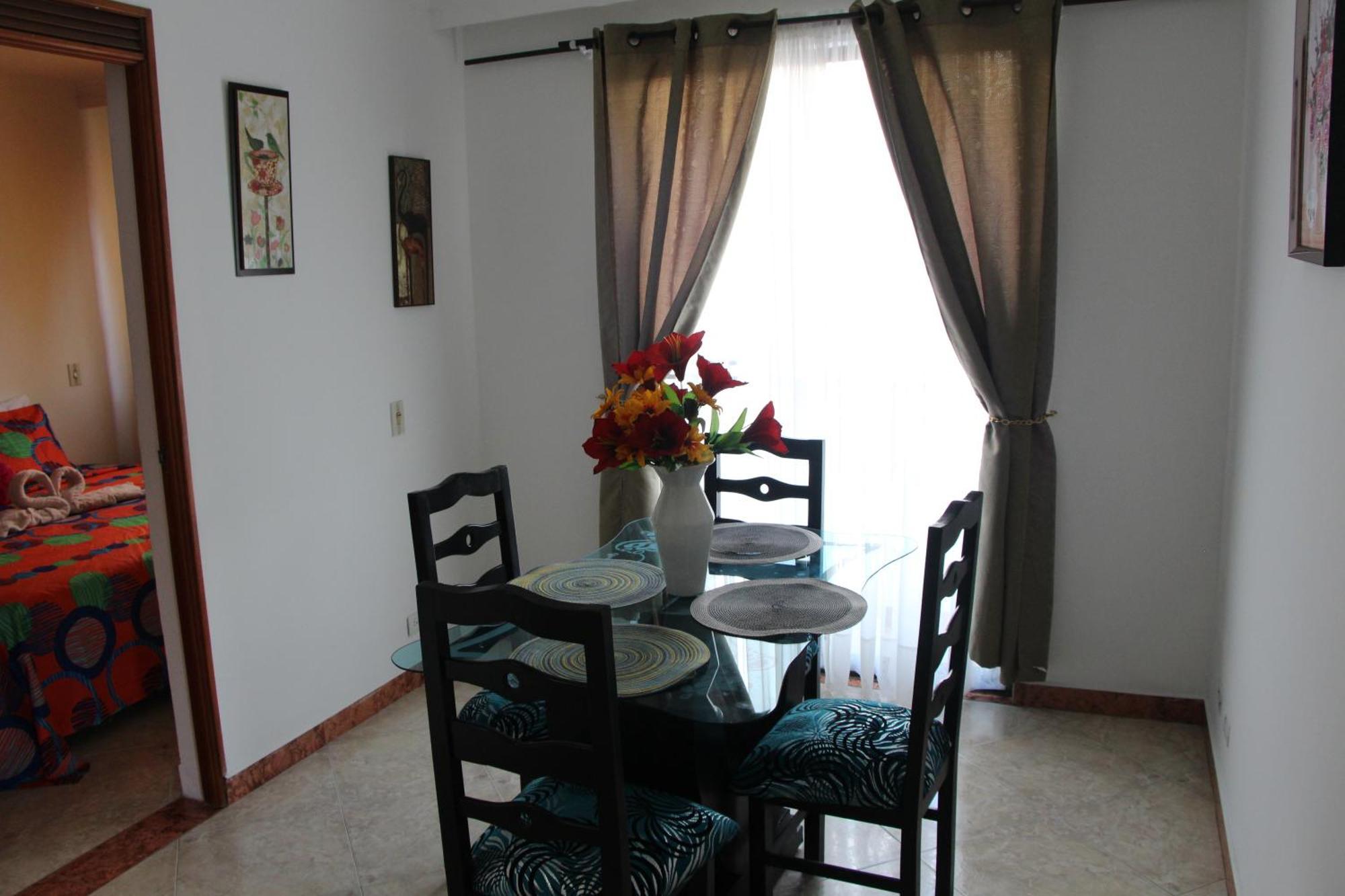 Habitaciones En Μεντεγίν Εξωτερικό φωτογραφία